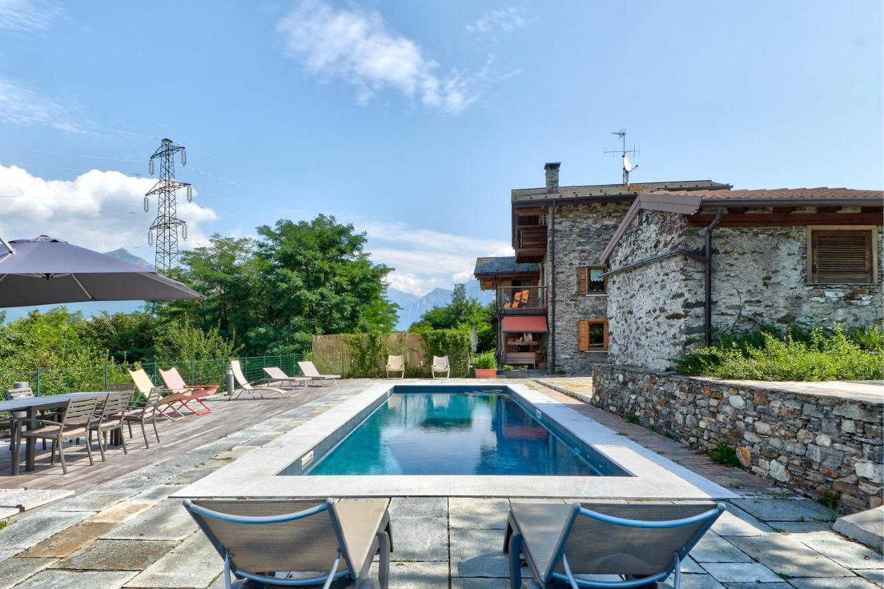Chalet Con Piscina E Vista Panoramica Colico Kültér fotó