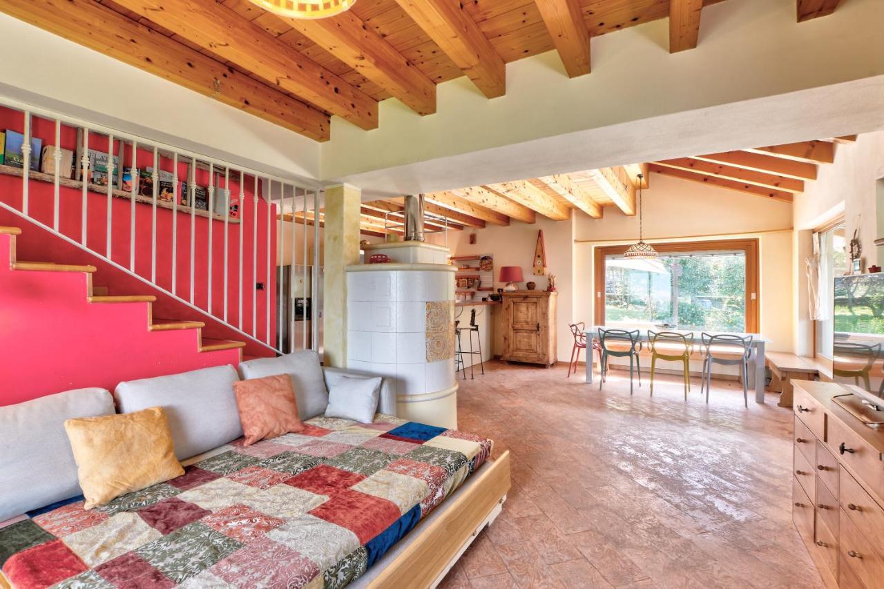Chalet Con Piscina E Vista Panoramica Colico Kültér fotó