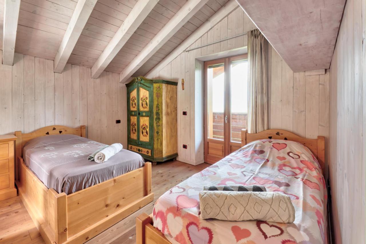 Chalet Con Piscina E Vista Panoramica Colico Kültér fotó
